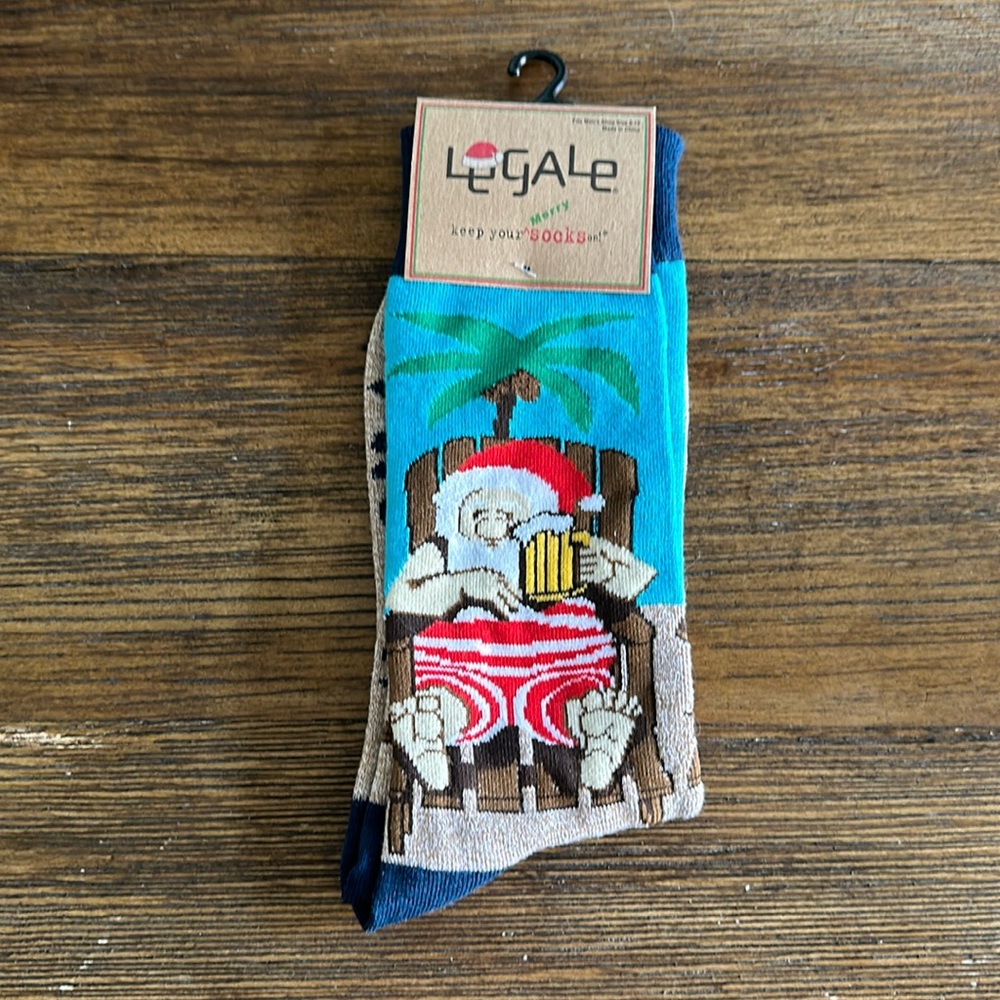 Men’s Christmas Santa with beer socks, fits men shoe size 8-13, NWT